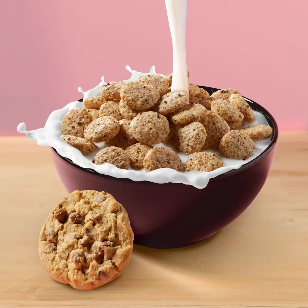 Kellogg's Crumbl Cookies Cereal