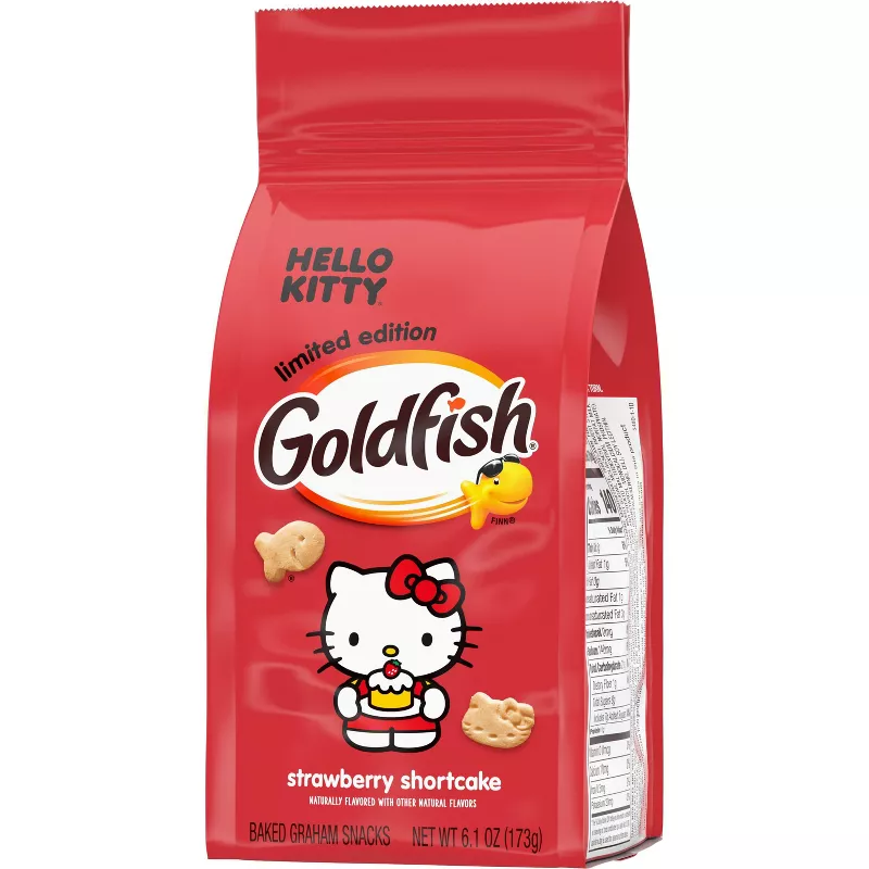 Goldfish Hello Kitty Strawberry Shortcake